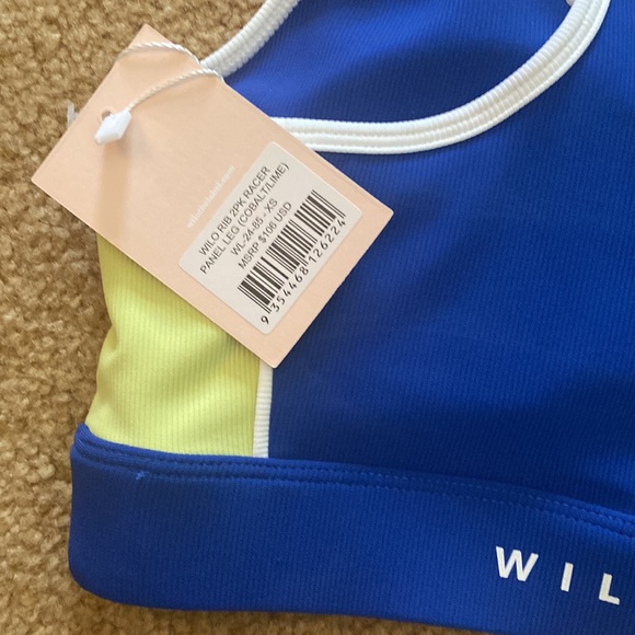 Wilo 2 piece Sports Bra and Leggings - Picture 3 of 8